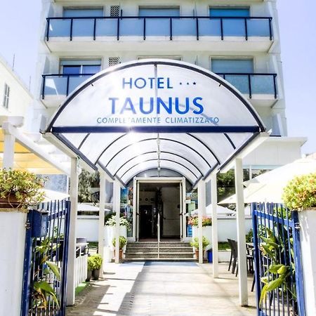 Hotel Taunus - Vista Mare Riccione Buitenkant foto