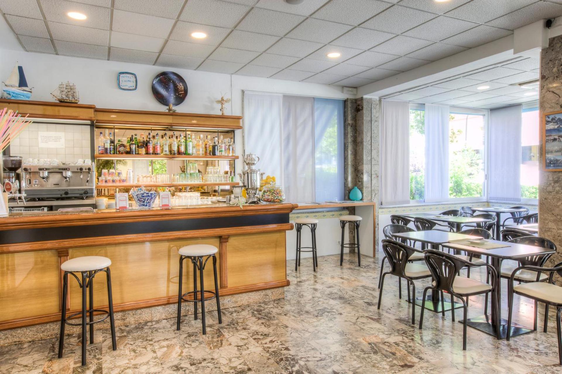 Hotel Taunus - Vista Mare Riccione Buitenkant foto