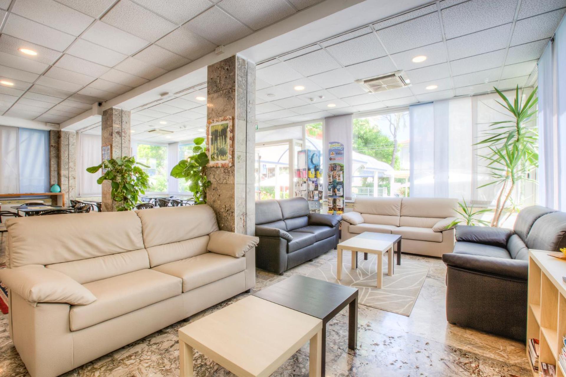 Hotel Taunus - Vista Mare Riccione Buitenkant foto